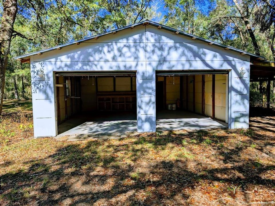 Double bay garage entry