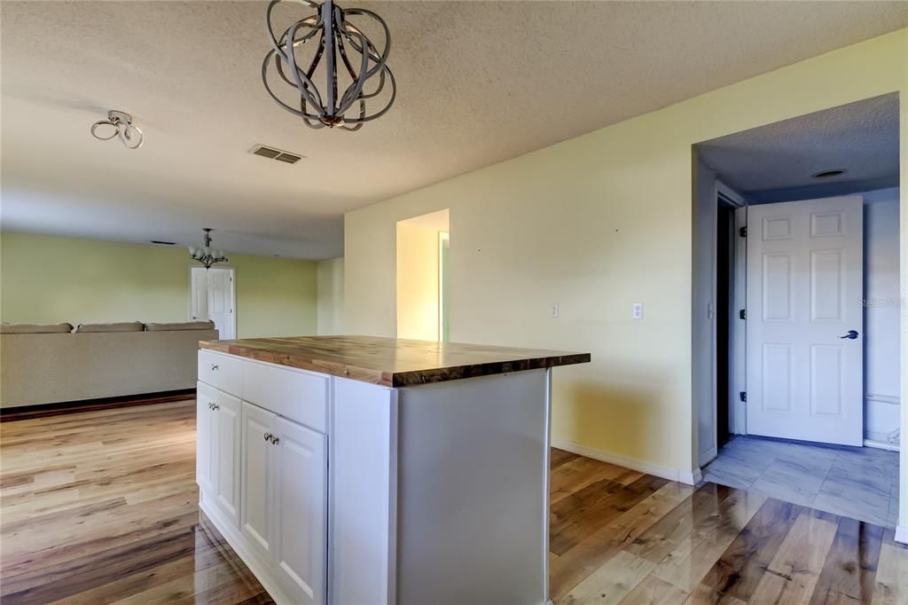 walk-in pantry and laundry closet off the kitchen