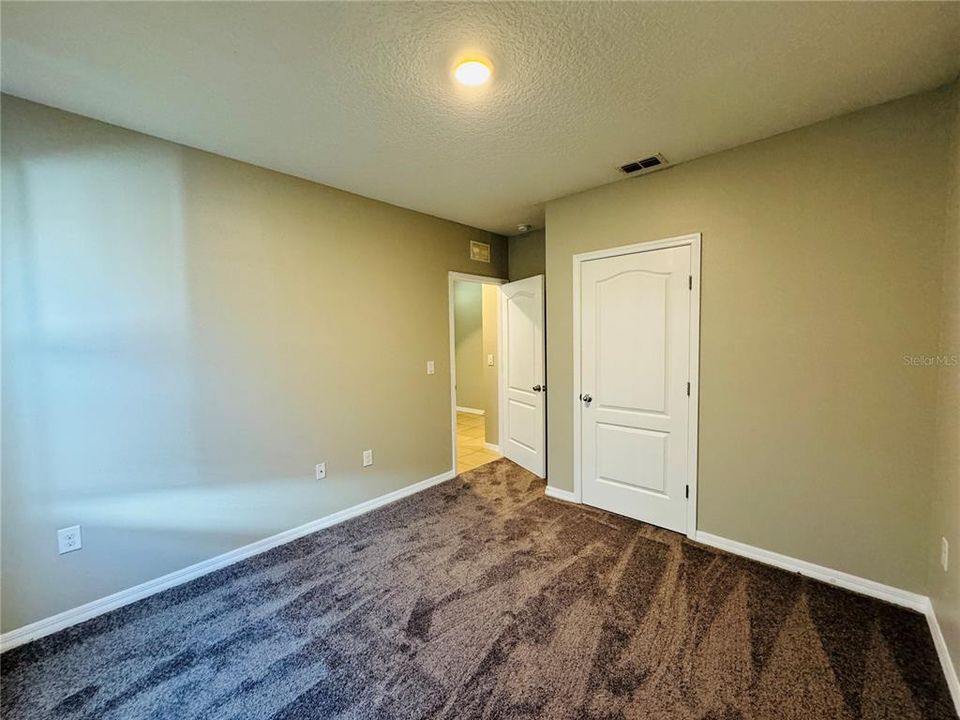 For Rent: $1,869 (4 beds, 2 baths, 1751 Square Feet)