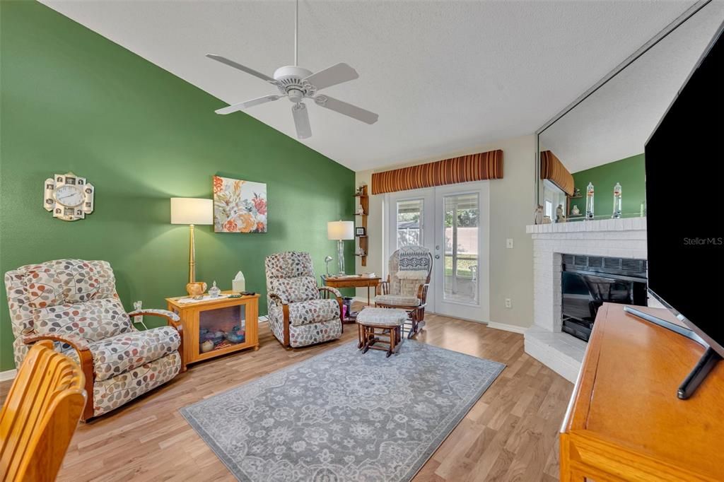 LIVING AREA IN GREAT ROOM