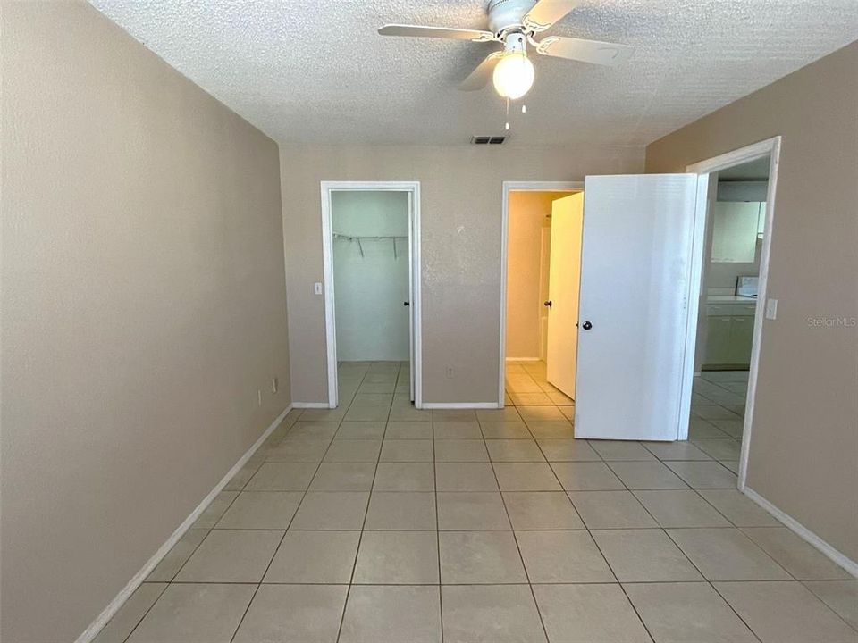 For Rent: $1,350 (1 beds, 1 baths, 583 Square Feet)