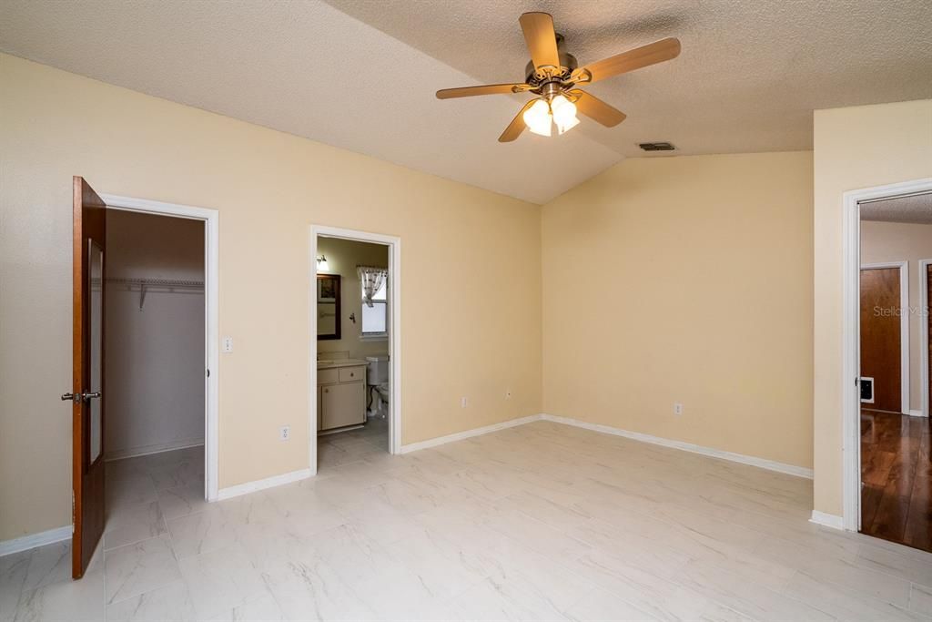 For Rent: $2,000 (3 beds, 2 baths, 1524 Square Feet)