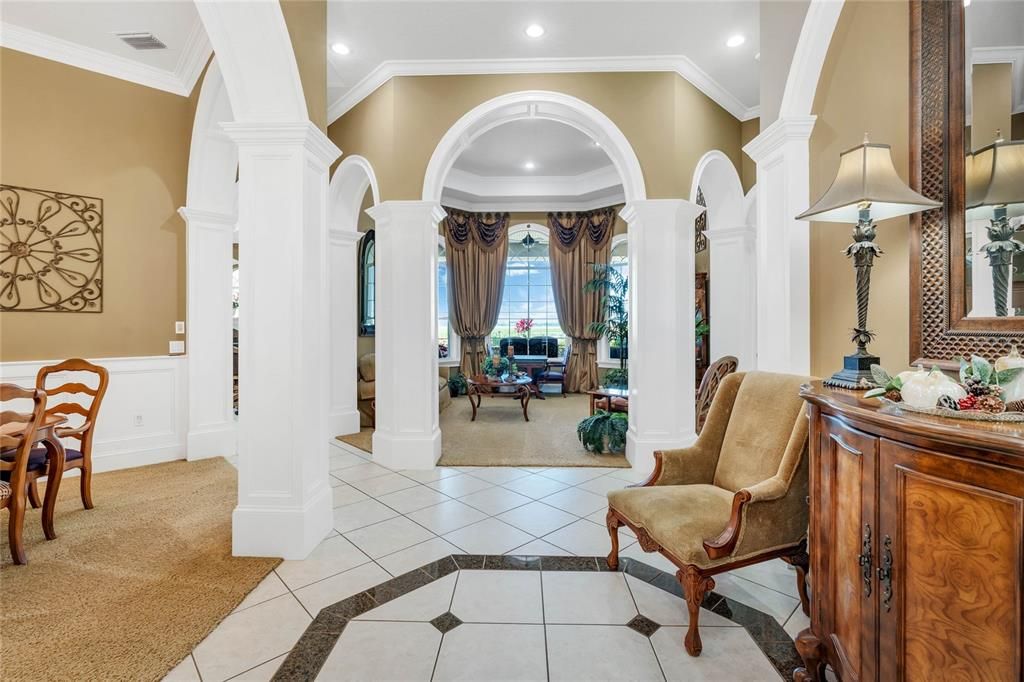 待售: $1,599,000 (5 贝兹, 3 浴室, 3685 平方英尺)