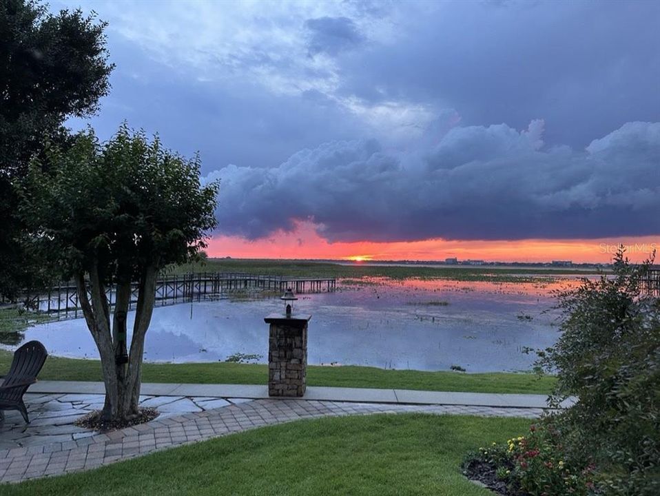 待售: $1,599,000 (5 贝兹, 3 浴室, 3685 平方英尺)