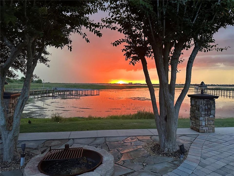 待售: $1,599,000 (5 贝兹, 3 浴室, 3685 平方英尺)