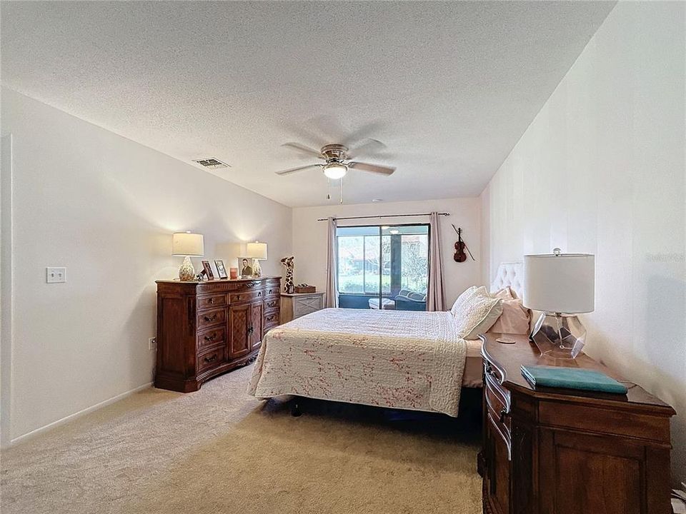 PRIMARY BD W/ PRIVATE ACCESS TO FL RM.