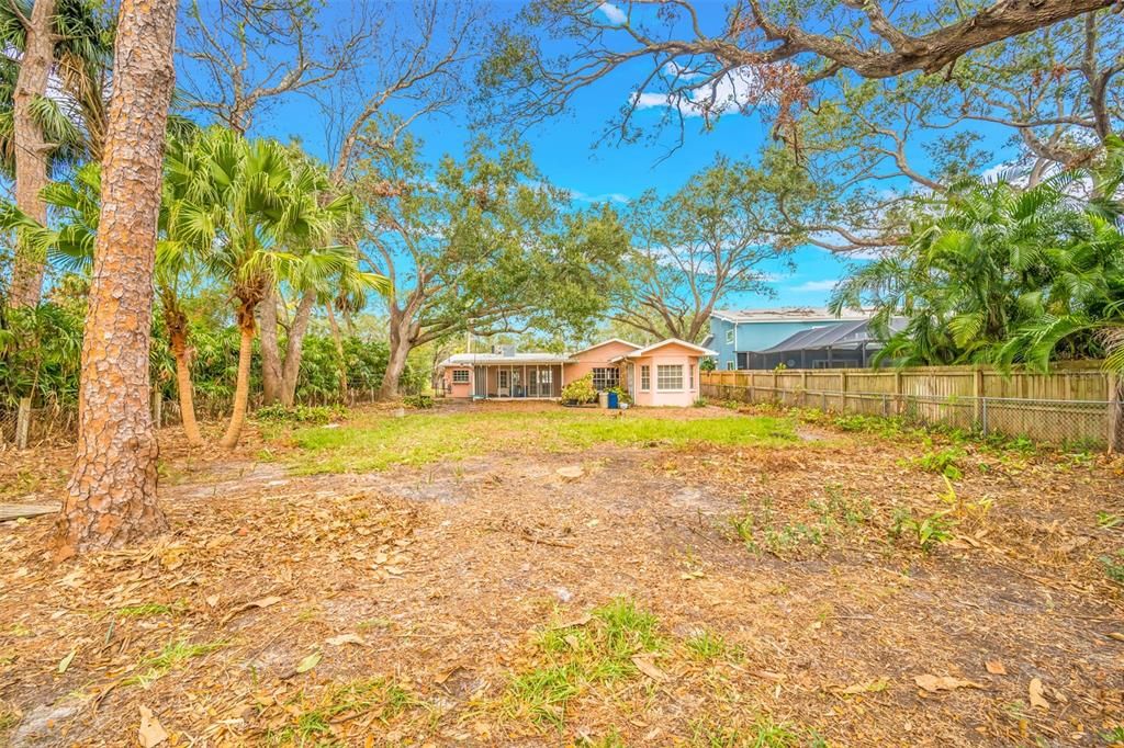 For Sale: $1,299,000 (0.35 acres)