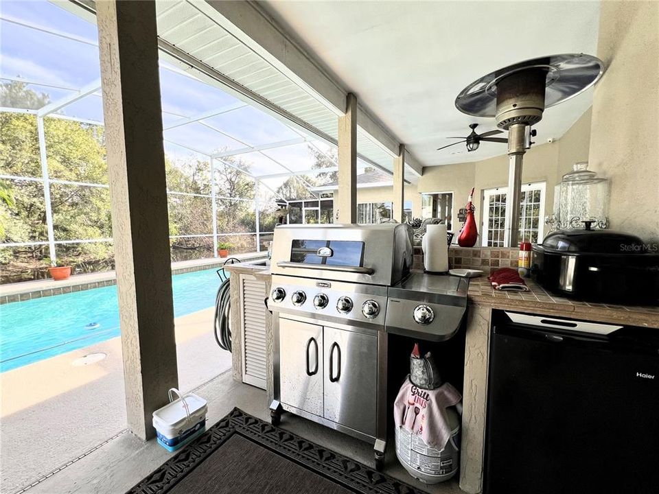 Outdoor Kitchen