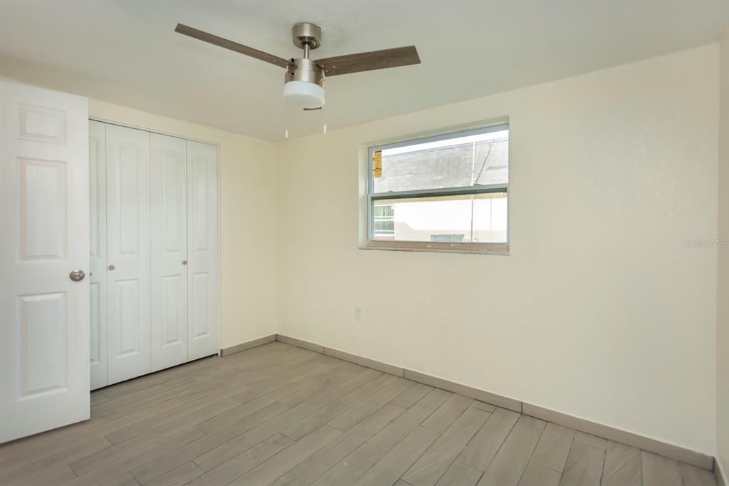 For Sale: $110,000 (2 beds, 1 baths, 722 Square Feet)