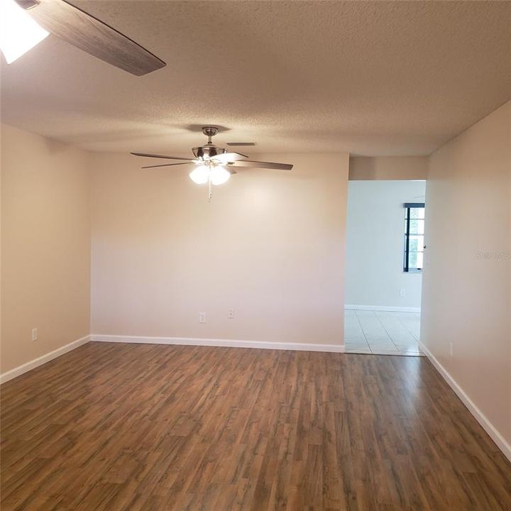 For Rent: $1,600 (2 beds, 2 baths, 1375 Square Feet)