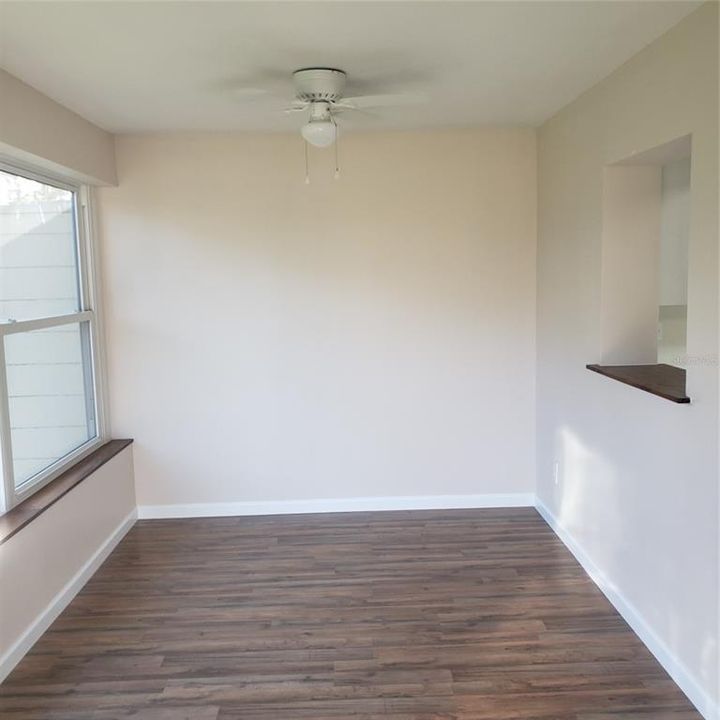 For Rent: $1,600 (2 beds, 2 baths, 1375 Square Feet)