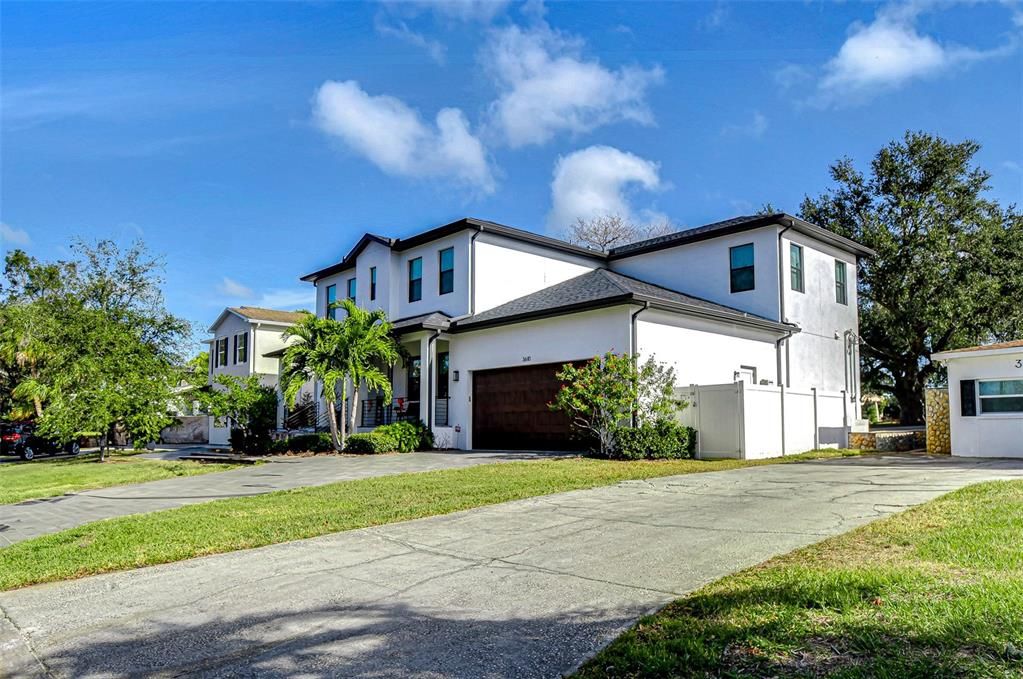 Homes on S Omar Ave