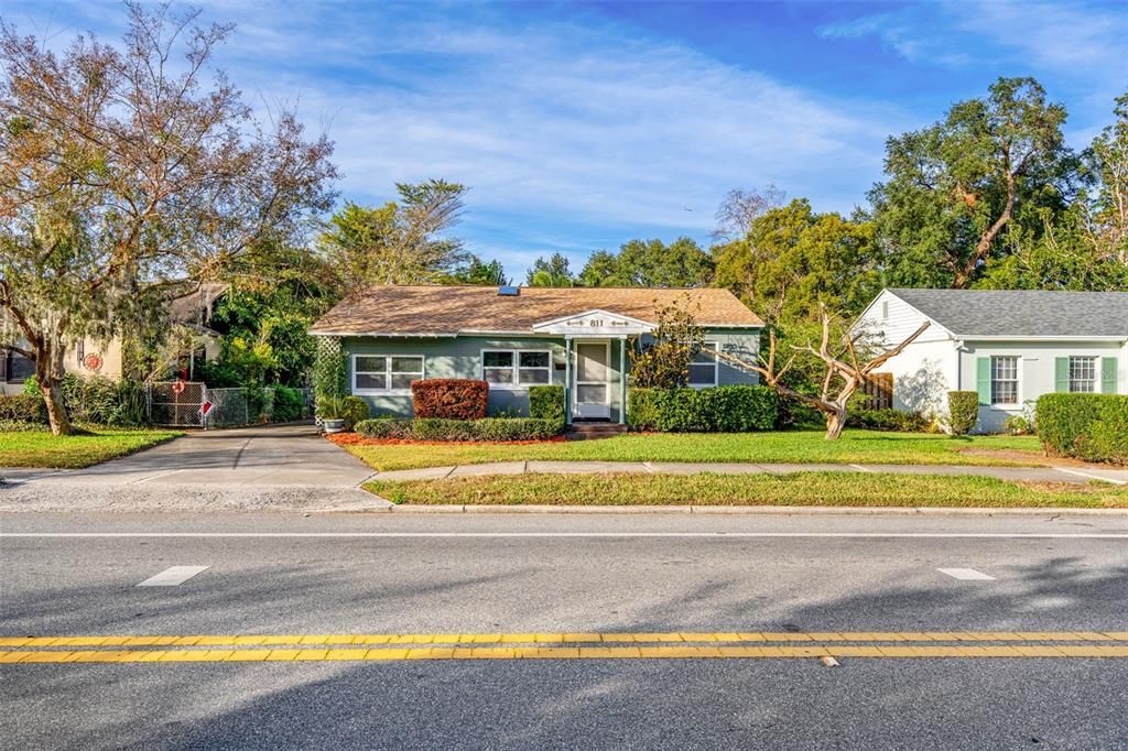 For Sale: $500,000 (3 beds, 2 baths, 1500 Square Feet)