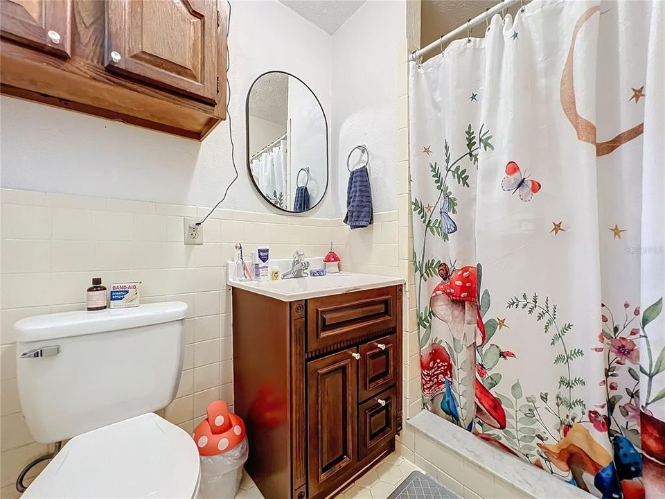 For Sale: $392,000 (4 beds, 3 baths, 2652 Square Feet)