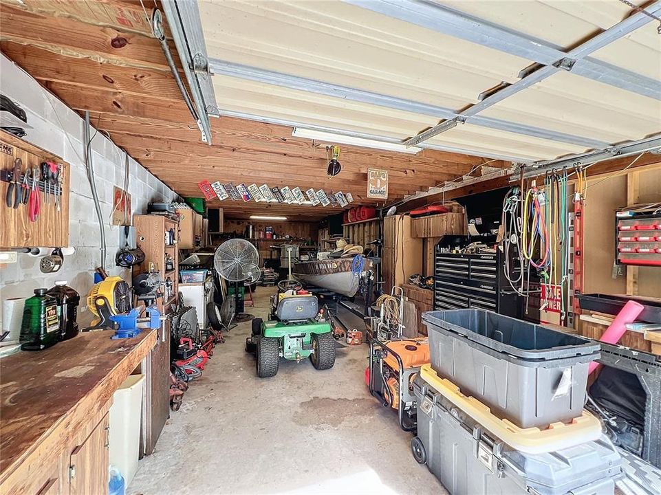 For Sale: $392,000 (4 beds, 3 baths, 2652 Square Feet)