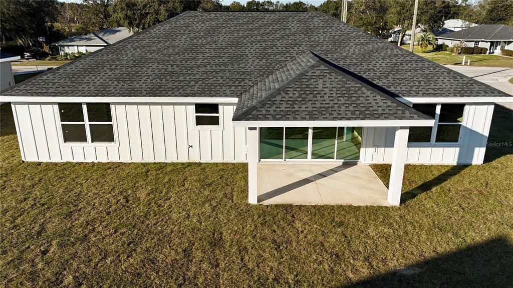 Huge Covered Back Porch.