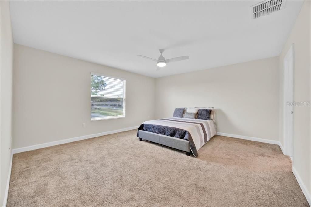 待售: $569,550 (4 贝兹, 3 浴室, 2546 平方英尺)