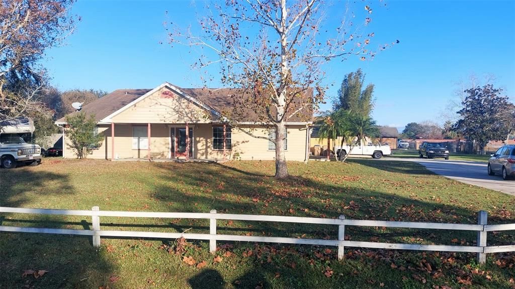 For Sale: $549,000 (4 beds, 2 baths, 2136 Square Feet)