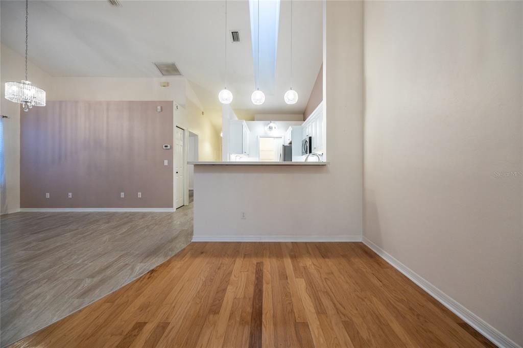 For Sale: $255,000 (2 beds, 2 baths, 1450 Square Feet)