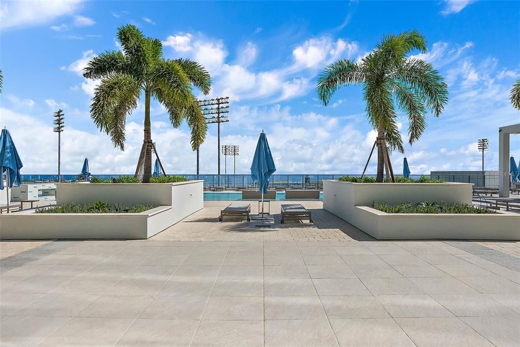 For Sale: $2,795,000 (3 beds, 4 baths, 2712 Square Feet)