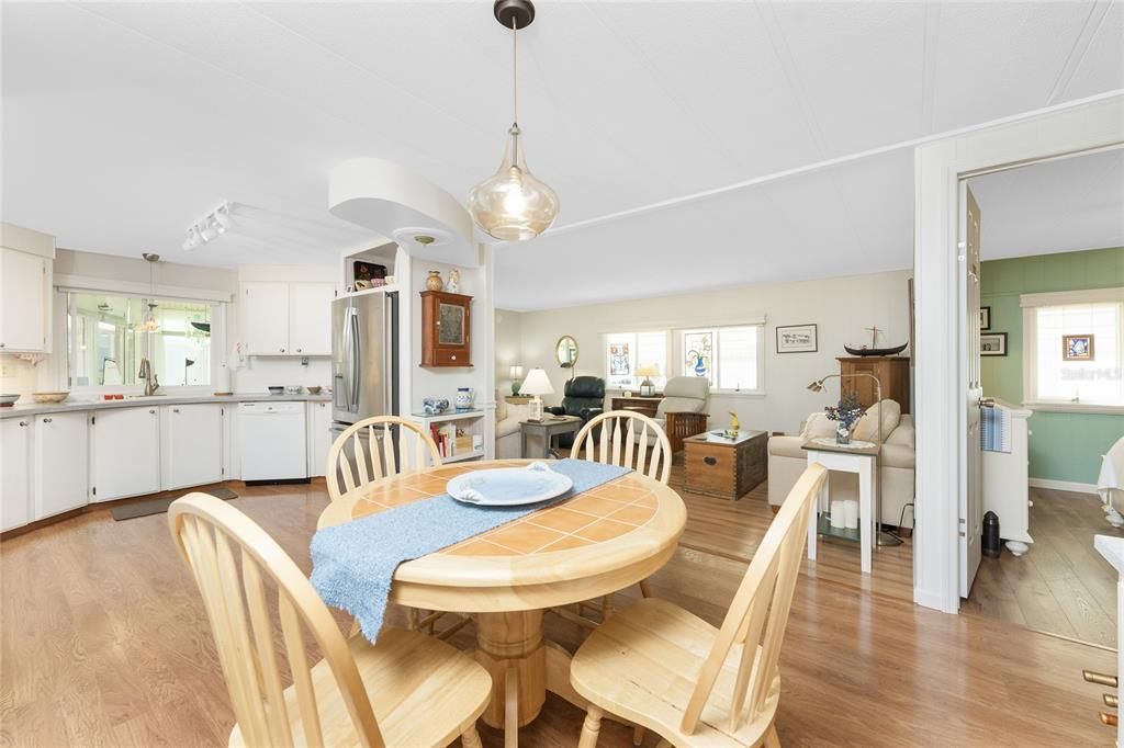 dining area to kitchen