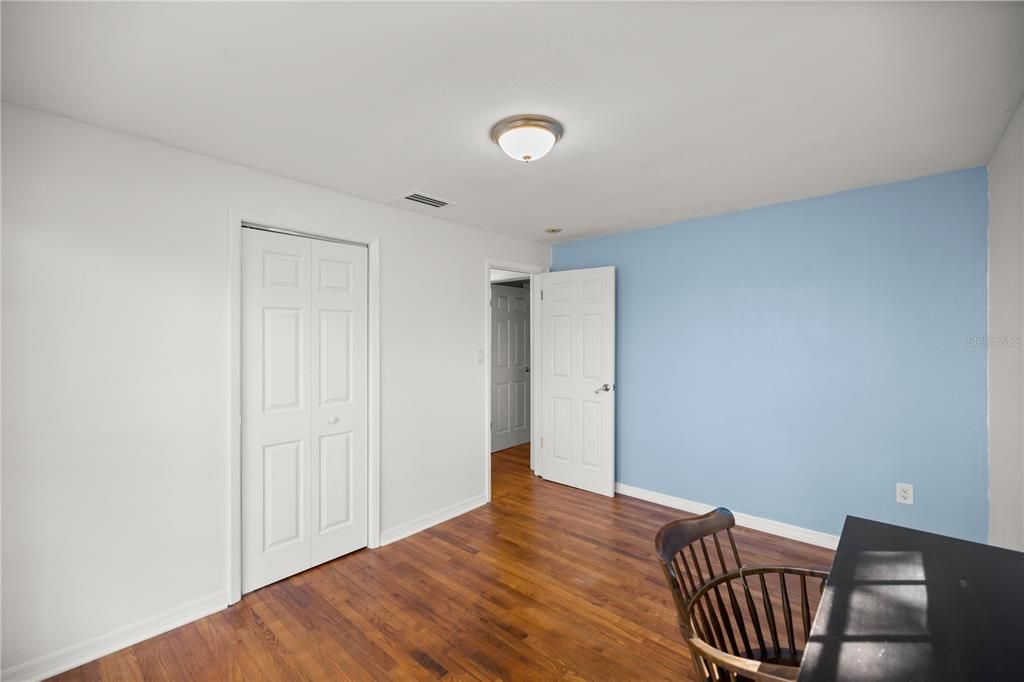 For Sale: $314,000 (2 beds, 2 baths, 1569 Square Feet)