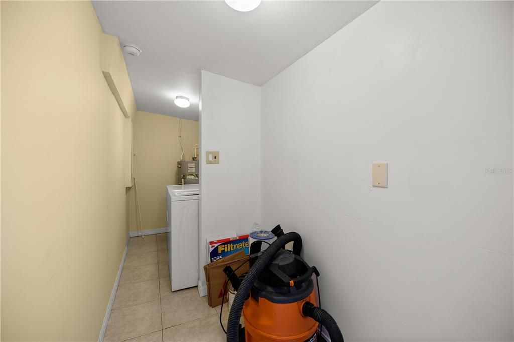 For Sale: $314,000 (2 beds, 2 baths, 1569 Square Feet)