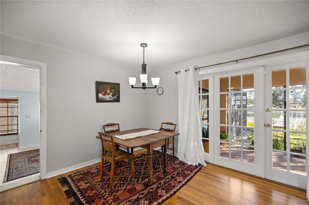 For Sale: $314,000 (2 beds, 2 baths, 1569 Square Feet)