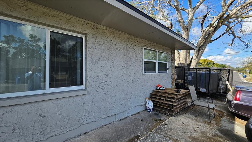 For Sale: $325,000 (4 beds, 2 baths, 1795 Square Feet)