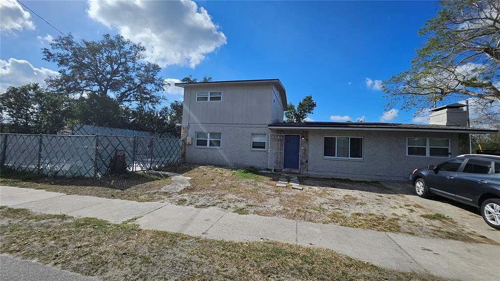 For Sale: $325,000 (4 beds, 2 baths, 1795 Square Feet)