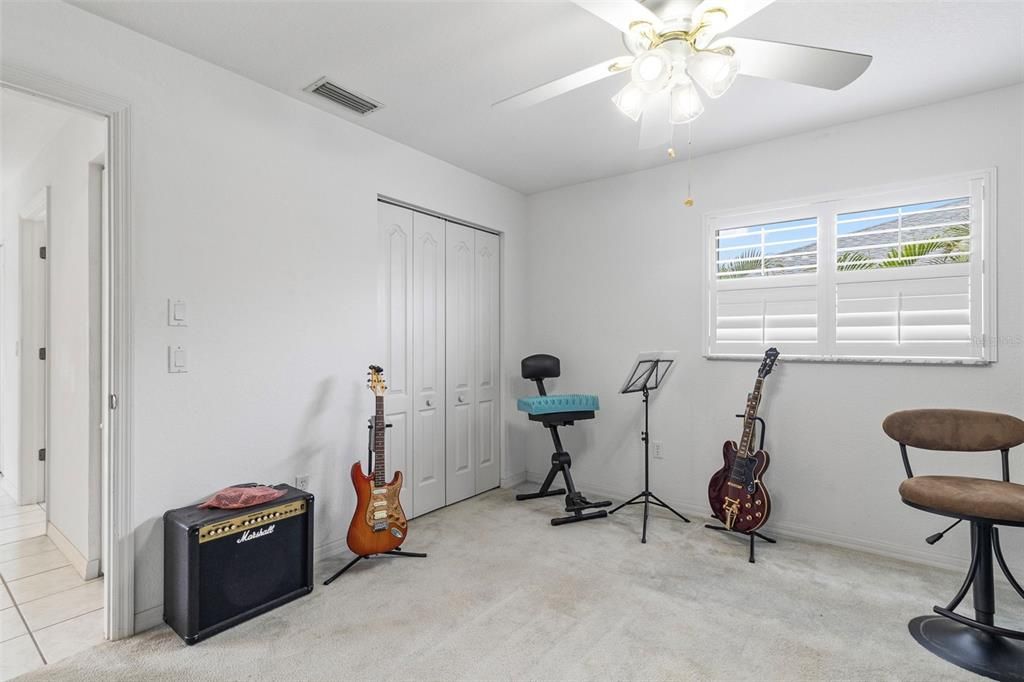 For Sale: $429,000 (3 beds, 2 baths, 2122 Square Feet)