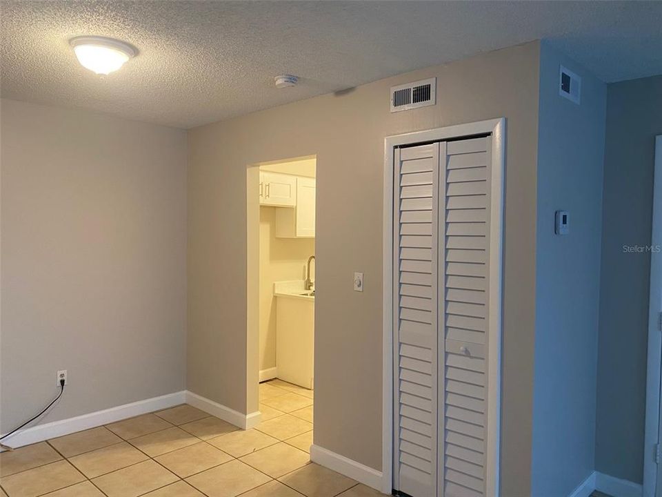 Dining room to Kitchen