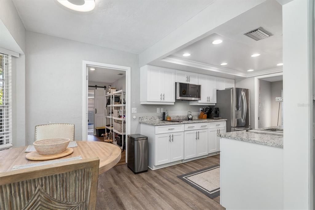 For Sale: $479,000 (2 beds, 2 baths, 1463 Square Feet)