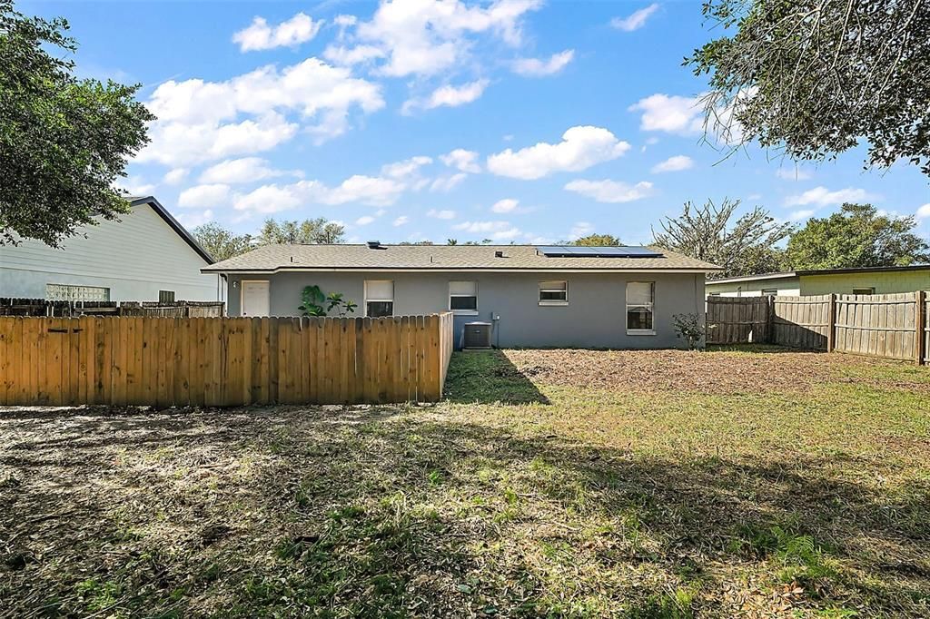 For Sale: $270,000 (4 beds, 2 baths, 1350 Square Feet)