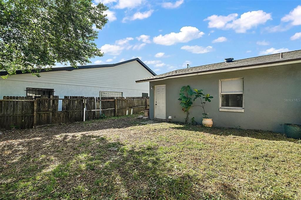 For Sale: $270,000 (4 beds, 2 baths, 1350 Square Feet)