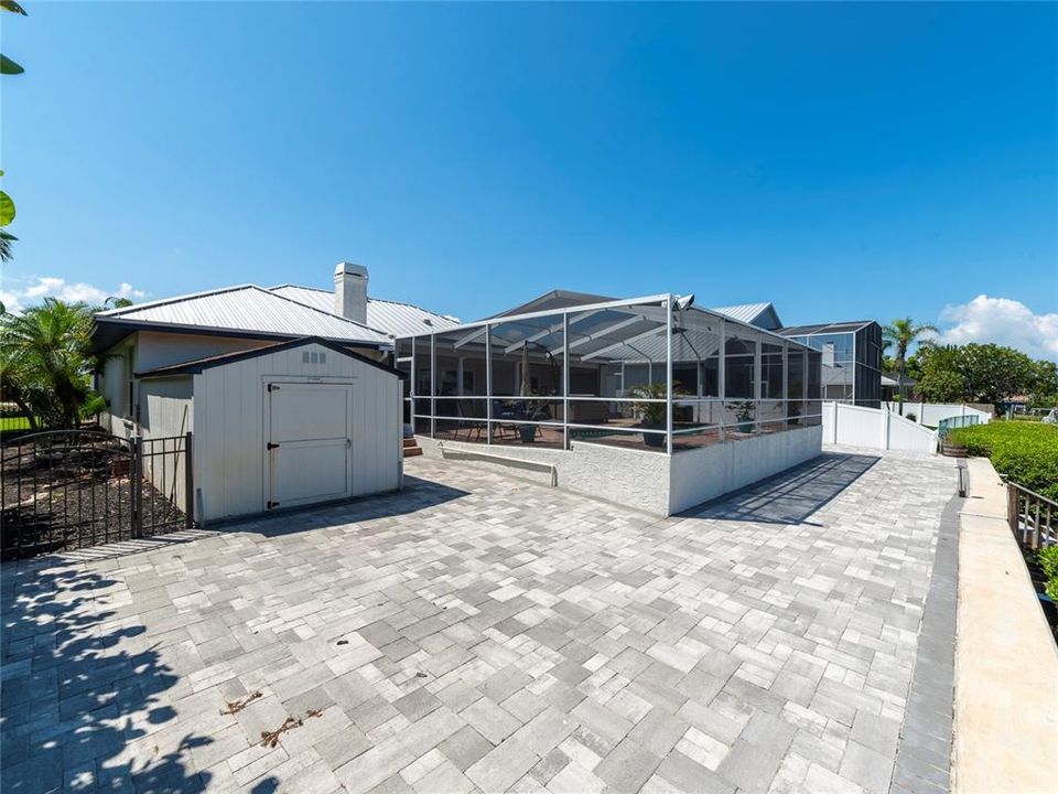 For Sale: $1,085,000 (3 beds, 3 baths, 2451 Square Feet)