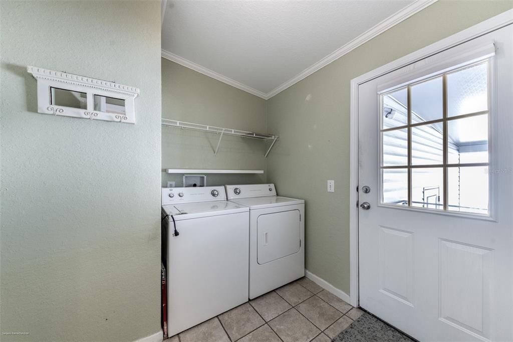 合同活跃: $169,000 (3 贝兹, 2 浴室, 1680 平方英尺)