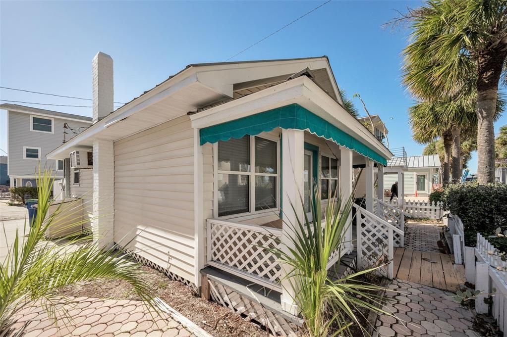 Cottage 6, 822 Gulf Blvd Indian Rocks Beach FL