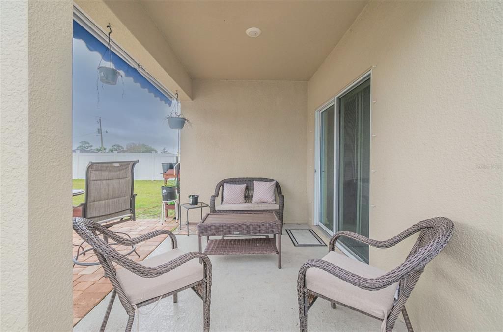 For Sale: $385,000 (4 beds, 2 baths, 1846 Square Feet)