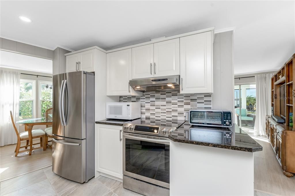 For Sale: $278,000 (2 beds, 2 baths, 1551 Square Feet)