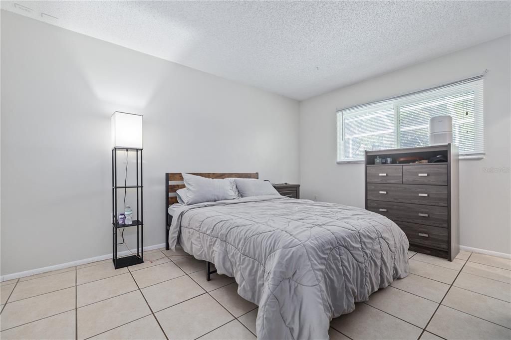 For Sale: $359,000 (3 beds, 2 baths, 1622 Square Feet)