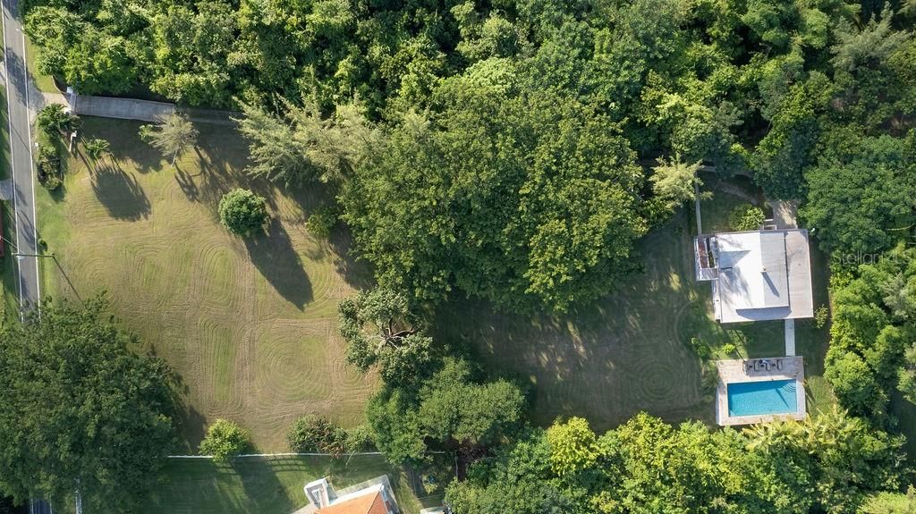 For Sale: $940,000 (2 beds, 2 baths, 1205 Square Feet)