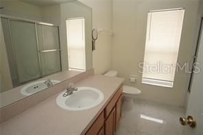 For Rent: $2,100 (3 beds, 2 baths, 1799 Square Feet)