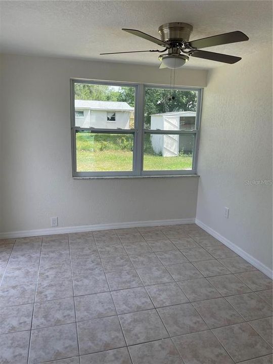 For Rent: $1,695 (3 beds, 2 baths, 1004 Square Feet)