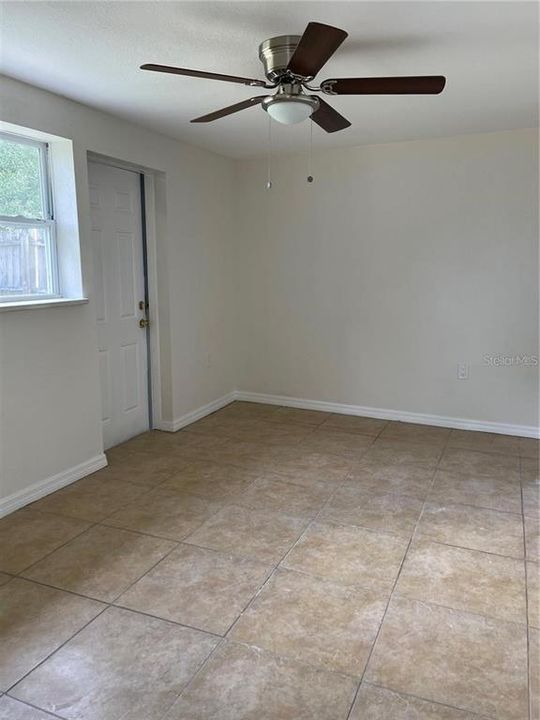 For Rent: $1,695 (3 beds, 2 baths, 1004 Square Feet)