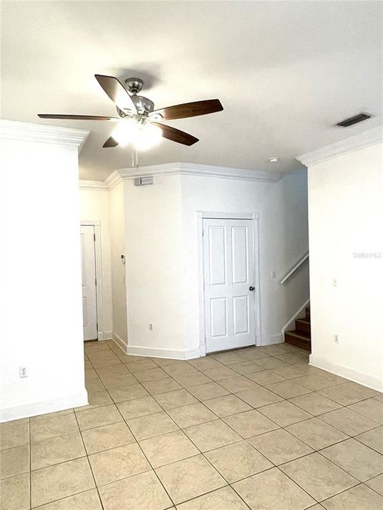 For Rent: $2,495 (3 beds, 2 baths, 1832 Square Feet)