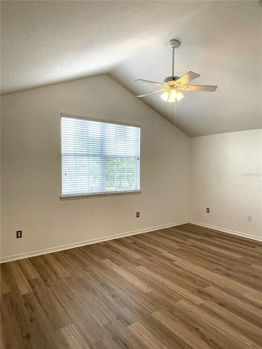 For Rent: $2,495 (3 beds, 2 baths, 1832 Square Feet)