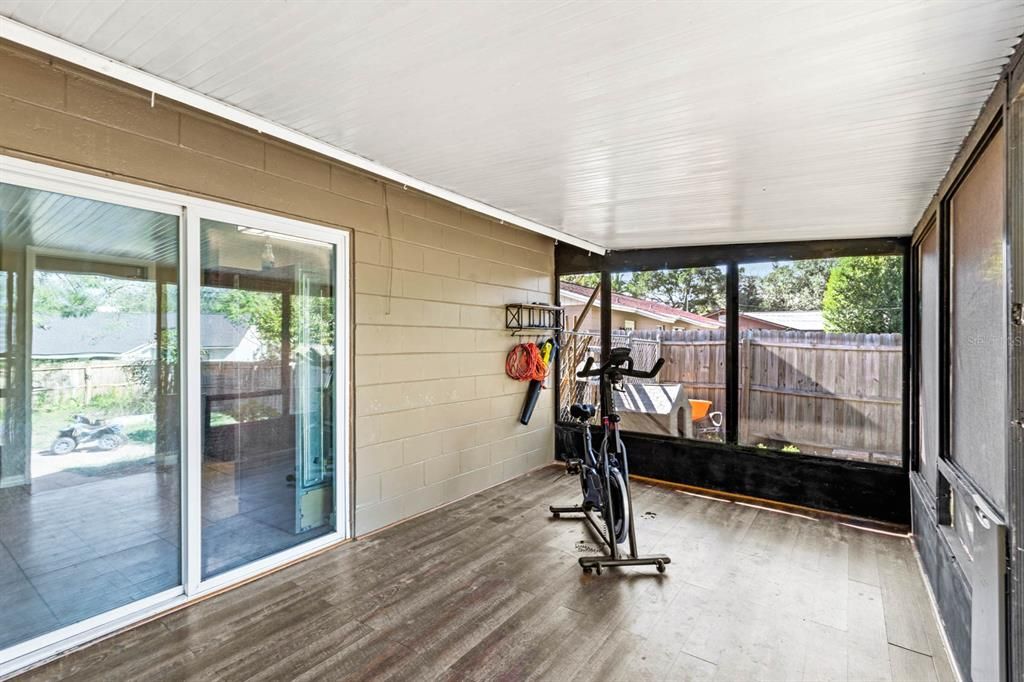 Screened/Covered Patio