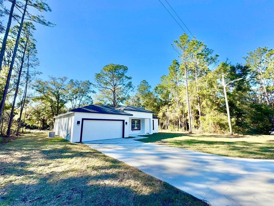 For Sale: $284,990 (3 beds, 2 baths, 1529 Square Feet)