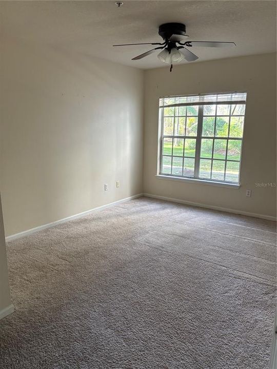 For Rent: $1,400 (2 beds, 2 baths, 996 Square Feet)